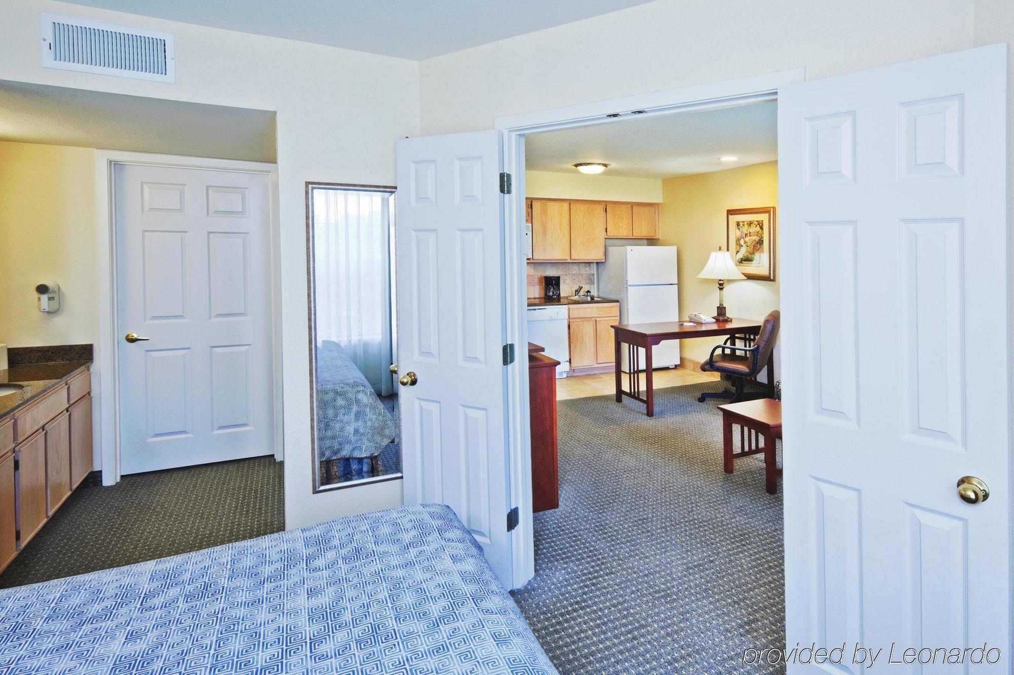Staybridge Suites Dallas/Addison, An Ihg Hotel Bilik gambar