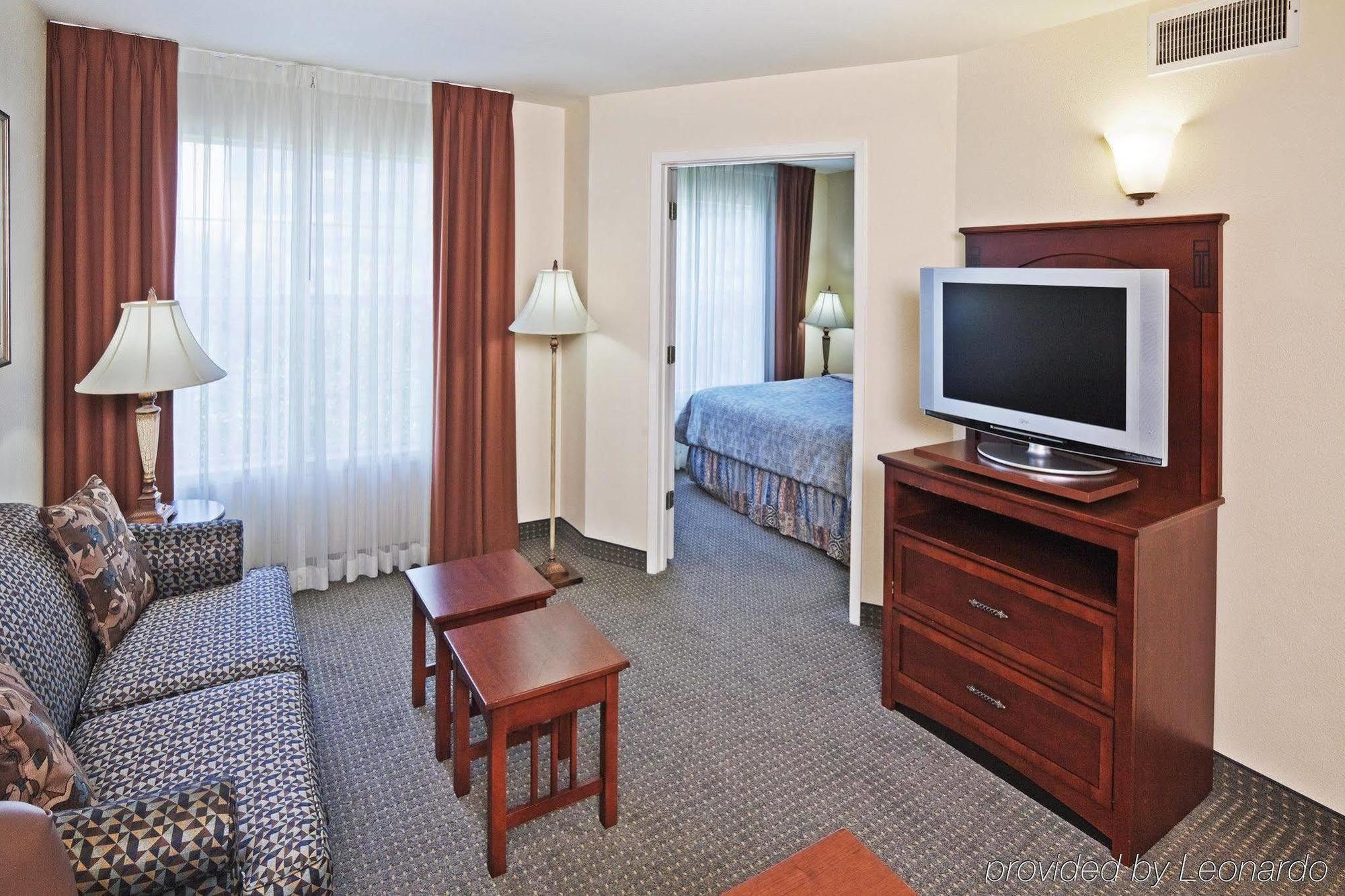 Staybridge Suites Dallas/Addison, An Ihg Hotel Bilik gambar