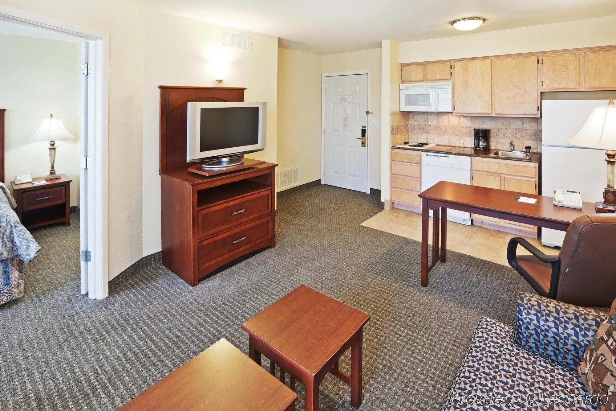 Staybridge Suites Dallas/Addison, An Ihg Hotel Bilik gambar